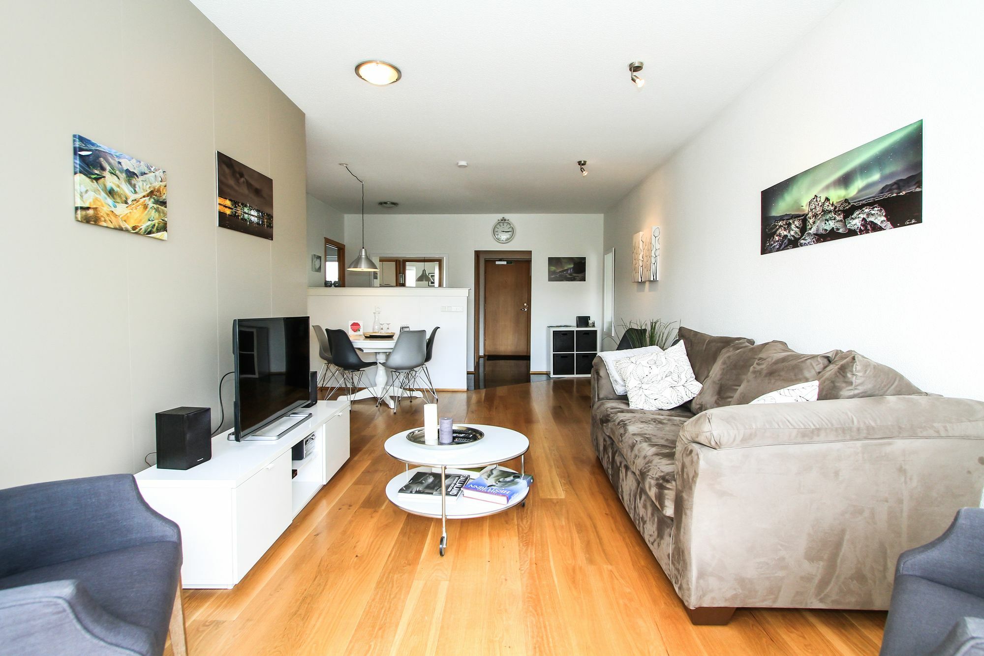 Downtown Charm Reykjavik Apartment ภายนอก รูปภาพ